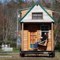 Cặp đôi tự làm ngôi nhà nhỏ chưa đến nghìn USD